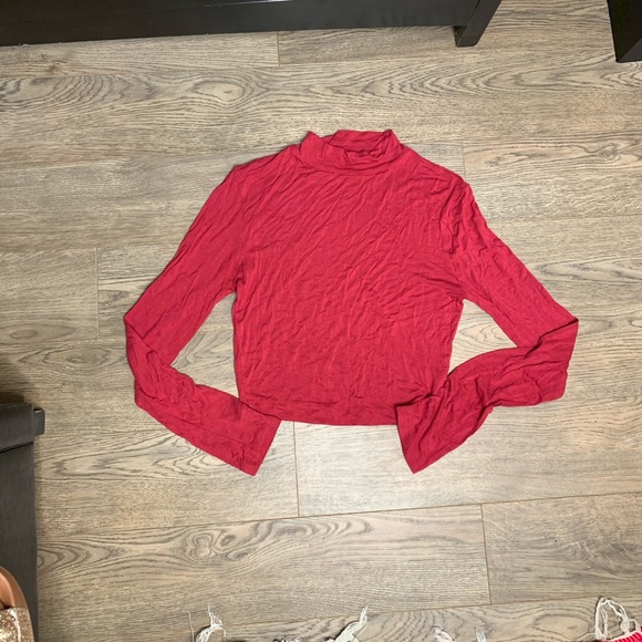 love culture crop top - Picture 2 of 8